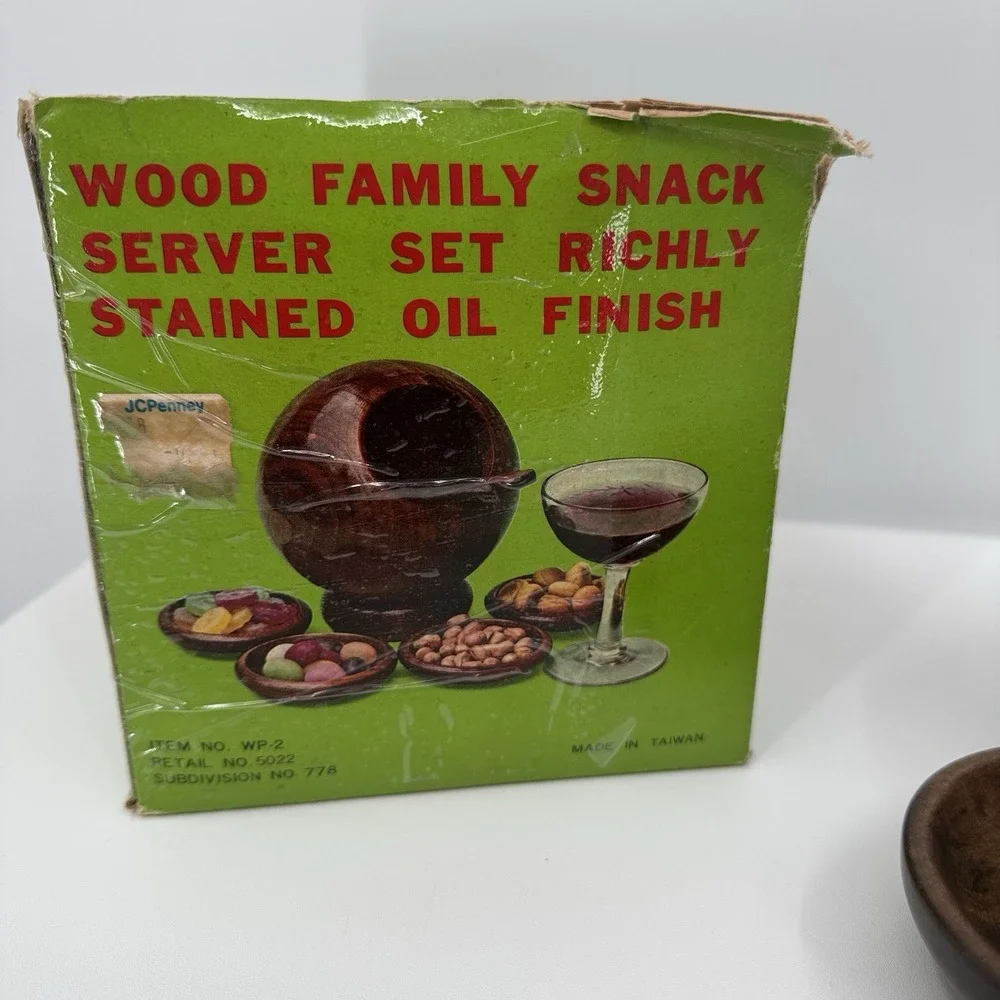 Wood Family Snack Orb Sphere Spoon & 4 personal Snack bowls VINTAGE With Tags